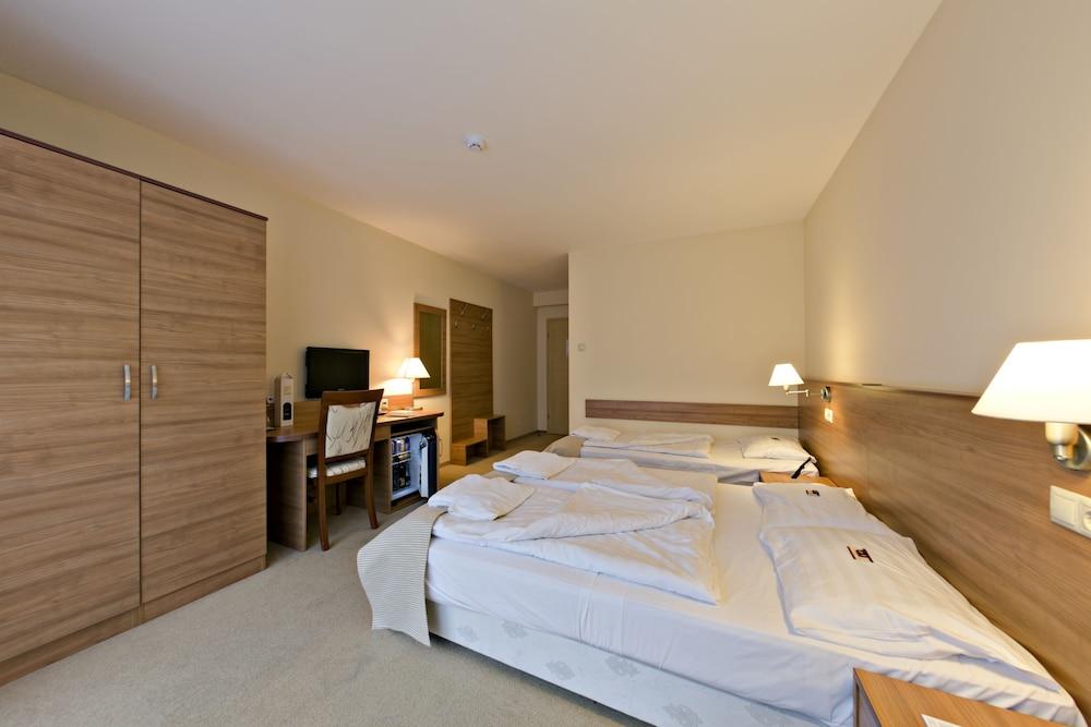 Hotel Civitas Σόπρον Εξωτερικό φωτογραφία